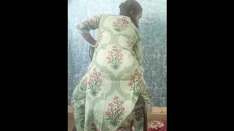 oyobhabhi @ stripchat on 20241106