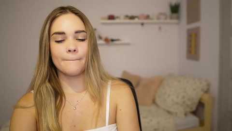 skyla_novea_ @ stripchat on 20241106