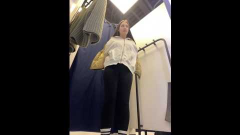 holly_molii @ stripchat on 20241107