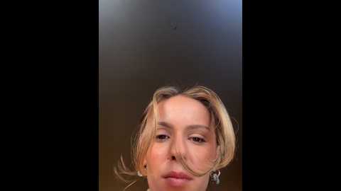 hotbella_ @ stripchat on 20241107
