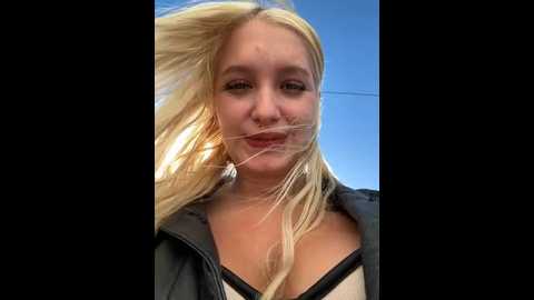 milkyy_wway @ stripchat on 20241107