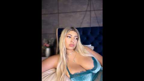 yaramoon_ @ stripchat on 20241107