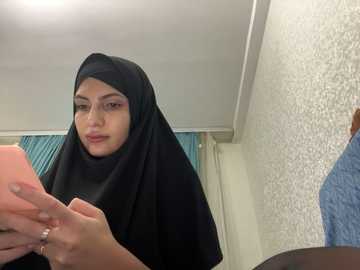 gumusguray @ stripchat on 20241108