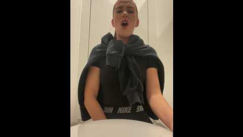 lola_tentatiion @ stripchat on 20241108