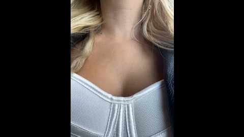 milkyy_wway @ stripchat on 20241108