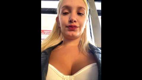 milkyy_wway @ stripchat on 20241108