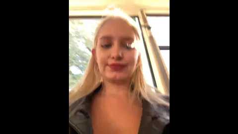 milkyy_wway @ stripchat on 20241108