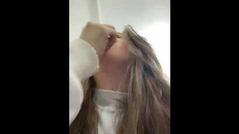holly_molii @ stripchat on 20241109