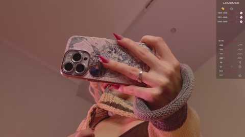 loraadoll @ stripchat on 20241109