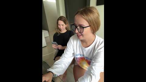 nura_n_sarah @ stripchat on 20241109