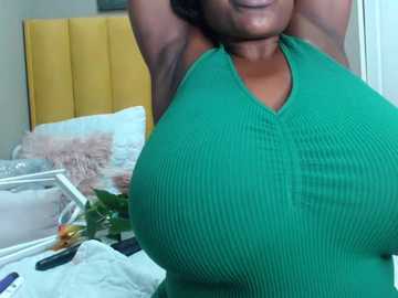 bustygoddess32 @ stripchat on 20241110