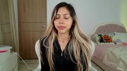 sensualtease @ stripchat on 20241110