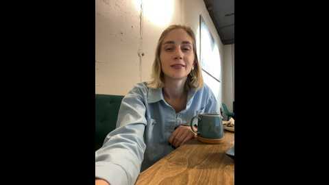 feral_berry_8133 @ stripchat on 20241111