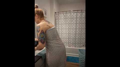 hollytattoo @ stripchat on 20241111