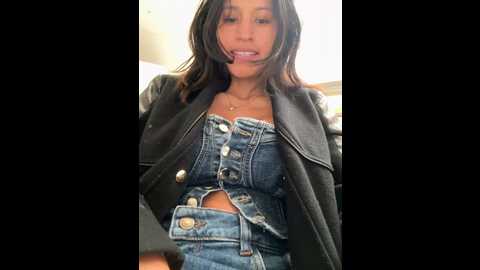 sexi_noemi @ stripchat on 20241111