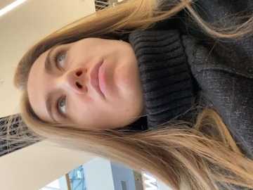 valenciashock @ stripchat on 20241111