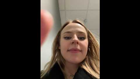 elegant_babe @ stripchat on 20241112