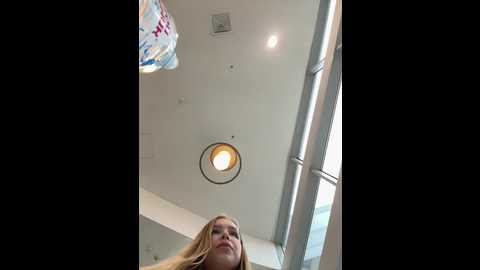 mur_girl @ stripchat on 20241112
