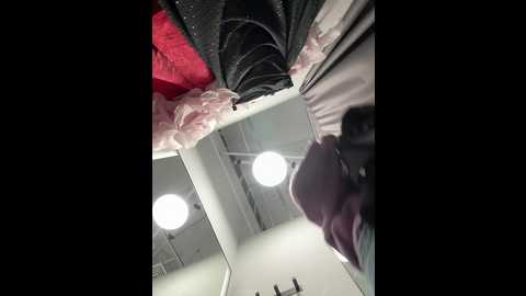 mur_girl @ stripchat on 20241112