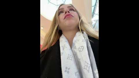 mur_girl @ stripchat on 20241112