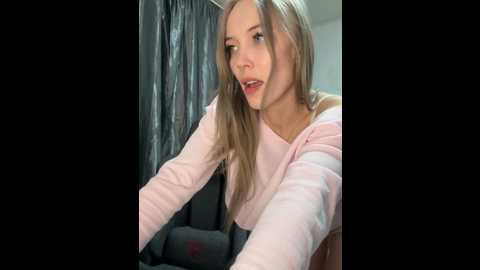_hollyway_ @ stripchat on 20241113
