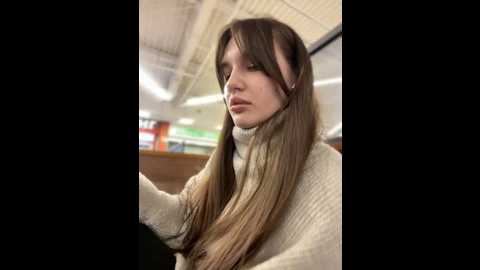 holly_molii @ stripchat on 20241113