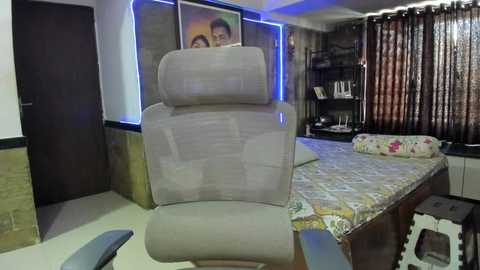 tarivishu23 @ stripchat on 20241113