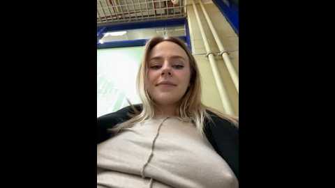 elegant_babe @ stripchat on 20241114