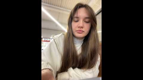 holly_molii @ stripchat on 20241114