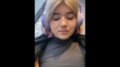 baby__naughty @ stripchat on 20241115