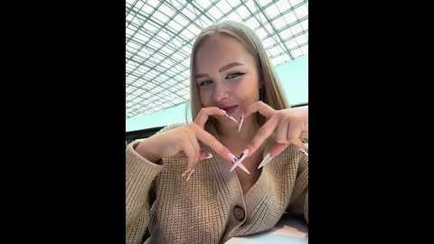mur_girl @ stripchat on 20241115