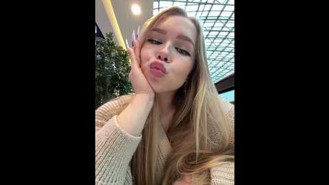 mur_girl @ stripchat on 20241115