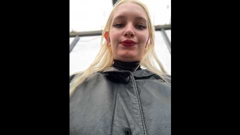 milkyy_wway @ stripchat on 20241116