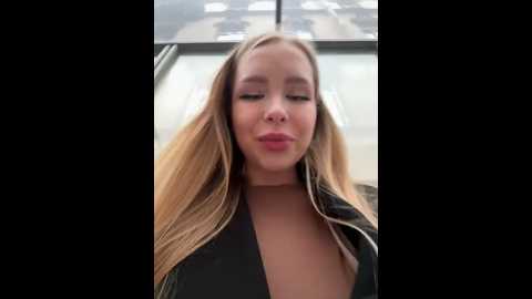 mur_girl @ stripchat on 20241116