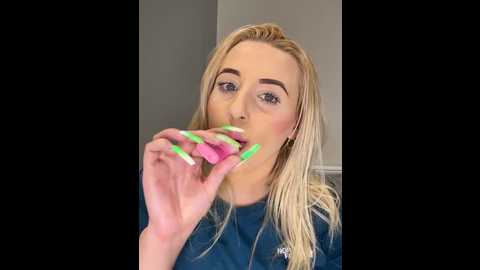 strongqueen @ stripchat on 20241116