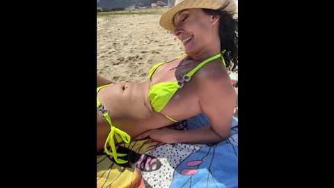 therealbeverlycious @ stripchat on 20241116