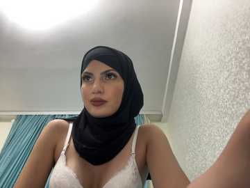 gumusguray @ stripchat on 20241117
