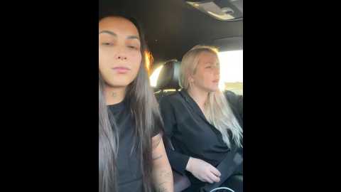 keep_us_wild @ stripchat on 20241117