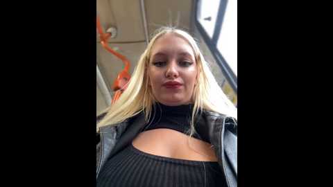 milkyy_wway @ stripchat on 20241117