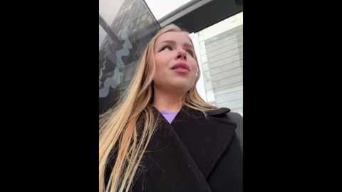 mur_girl @ stripchat on 20241117