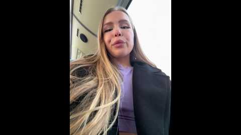 mur_girl @ stripchat on 20241117
