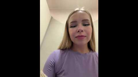 mur_girl @ stripchat on 20241117