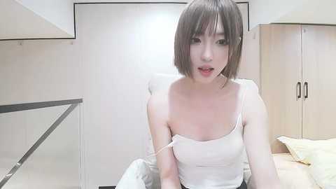 bellajane_hk000 @ stripchat on 20241118