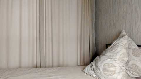 cutegirlonline29 @ stripchat on 20241118