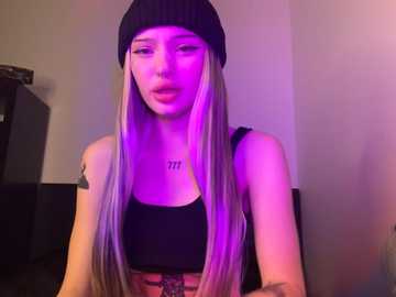 madelinexx @ stripchat on 20241118