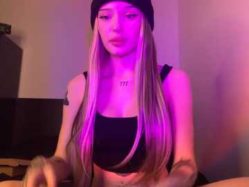 madelinexx @ stripchat on 20241118