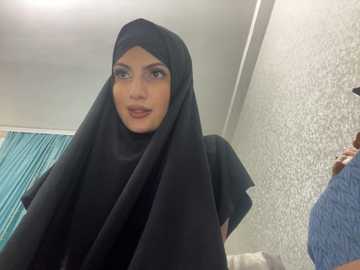 gumusguray @ stripchat on 20241119