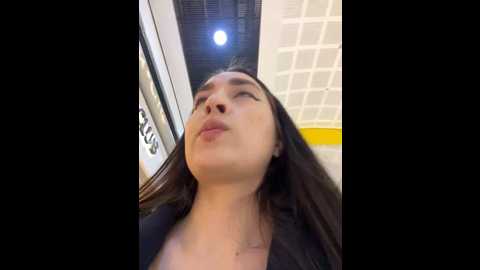 holly_play @ stripchat on 20241119