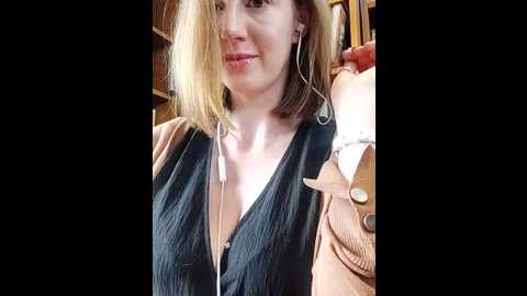 topsywilde @ stripchat on 20241119
