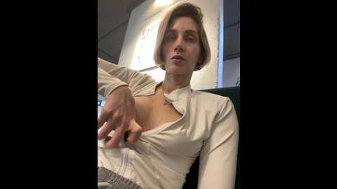 feral_berry_8133 @ stripchat on 20241120